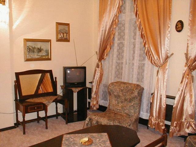 Hotel Trivia Antique - Sofia — Photos 2